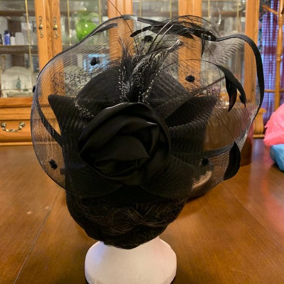 Hat - Picture 3 of 4